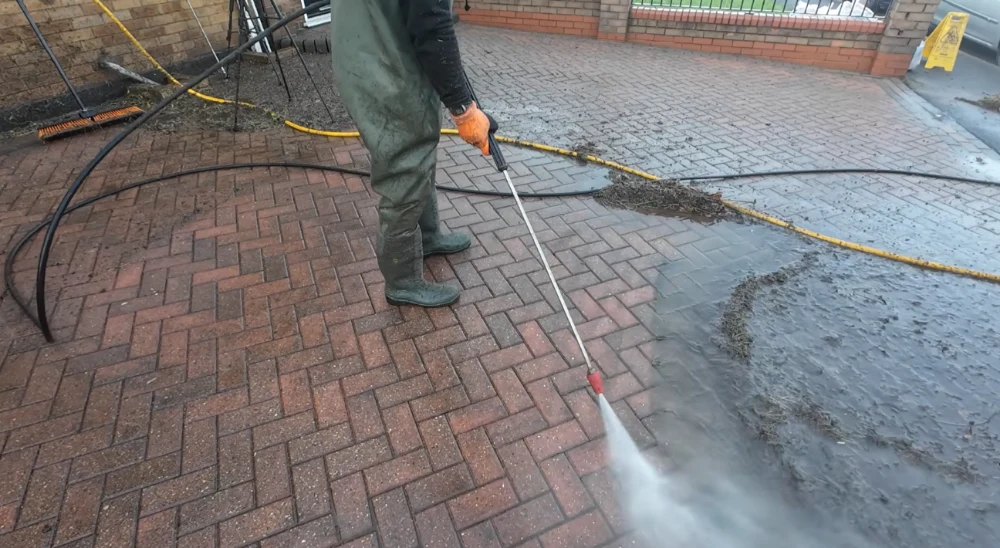 Pressure washing service for homes in the quiet North End of Anna Maria Island