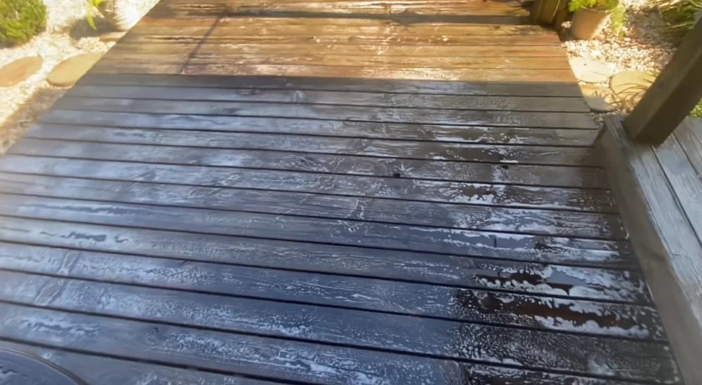 How long to wait before staining a deck after cleaning in Bradenton, FL